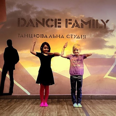 DANCE FAMILY