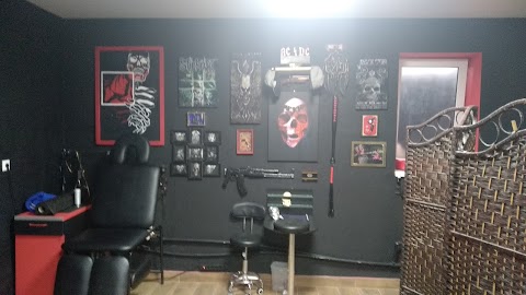 Hooligan Tattoo Art Studio - Тату Арт Студія