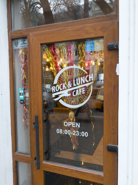 Rock & lunch cafe