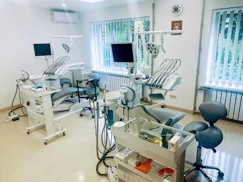 Стоматологія HRYNYSHYN DENTAL OFFICE