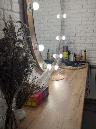 rumi beauty bar