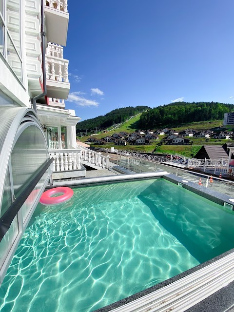 Chevalier Hotel & Spa. Bukovel (Шевальє готель та спа. Буковель)