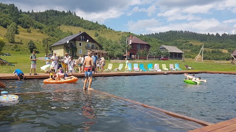 Курортна зона готелю Вілла Річка