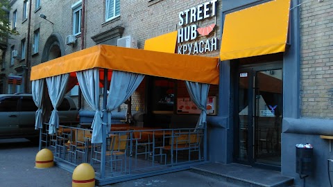 STREET HUB