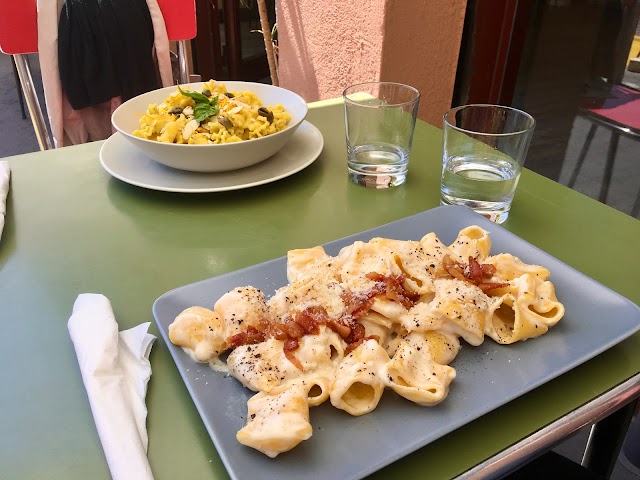 Pasto - Laboratorio di pasta con cucina