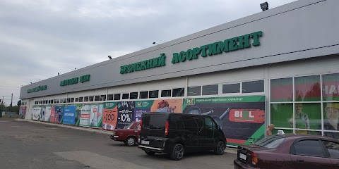 33 квадратних метри