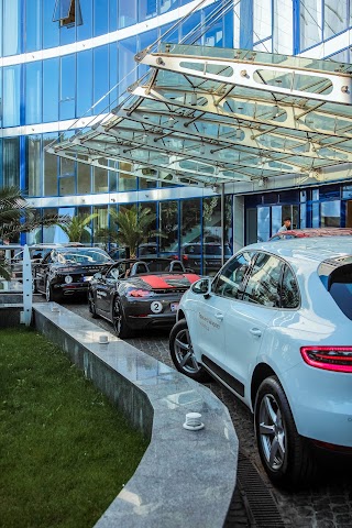 Porsche Center Kyiv Airport