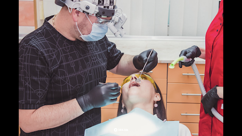 DENTAL HOUSE СТОМАТОЛОГІЧНИЙ ДІМ