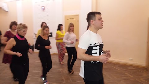 Школа латиноамериканских танцев Amado Dance Studio