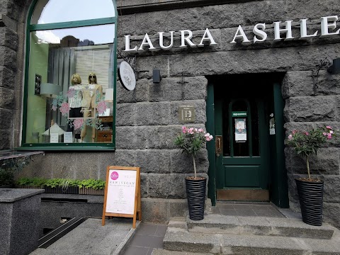 LAURA ASHLEY