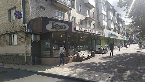 Тоне