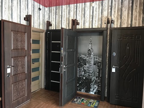 Салон дверей DOORS Двері