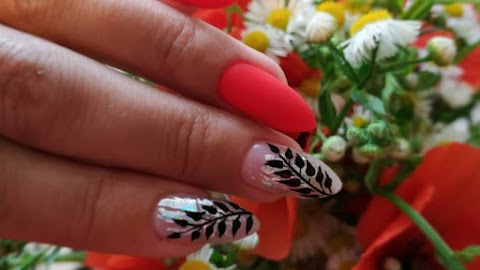 Iris_house_nails