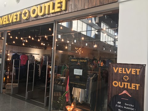 VELVET OUTLET