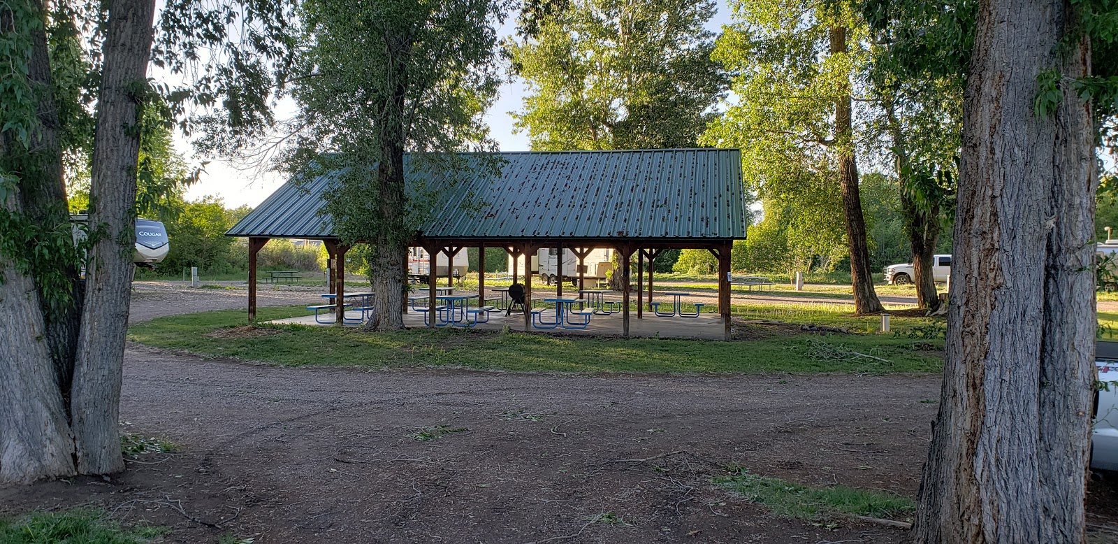 Little Creel RV Park & Rustic Cabins