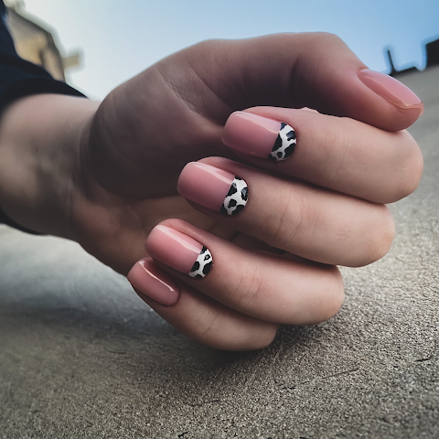 Black Diamond Nails