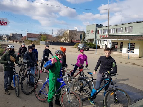 ЗАКАРПАТСЬКИЙ ЦЕНТР ТУРИЗМУ, КРАЄЗНАВСТВА, ЕКСКУРСІЙ І СПОРТУ УЧНІВСЬКОЇ МОЛОДІ