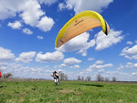 Парапланерный клуб "Free Flight Dnepr". Полеты на параплане в Днепре. Спортивная школа.