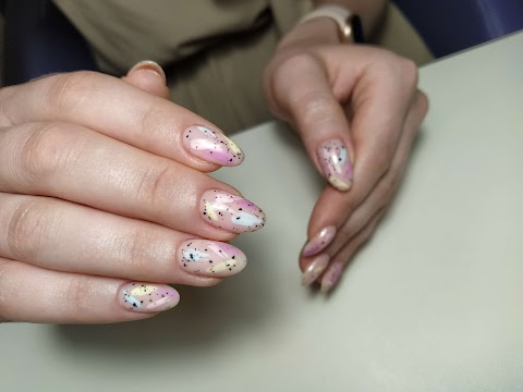 Студия маникюра и педикюра "Let's Nails"