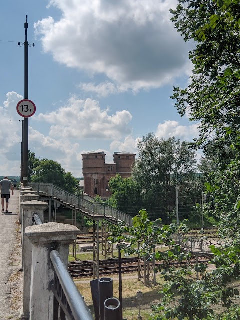 Подвійна водонапірна вежа