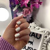 frau busya nail