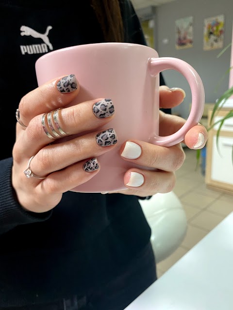 Студия маникюра «P&M nails and beauty cafe»