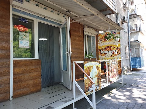 Золотая булочка bakery