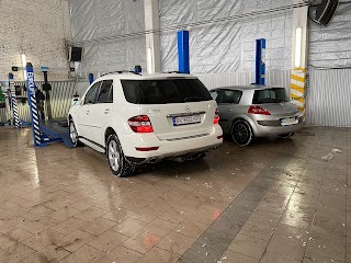 АВТОСЕРВІС Car Service Рівне - Діагностика двигуна, Заміна мастила, Ремонт ходової, Ремонт електроніки, Регулювання коліс