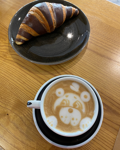 Кав'ярня Eight Coffee & Croissant