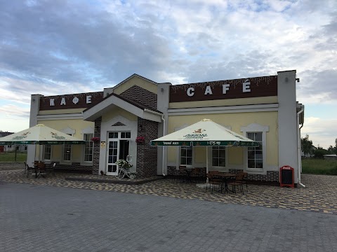 Кафе "Рудий Ровер "Cafe