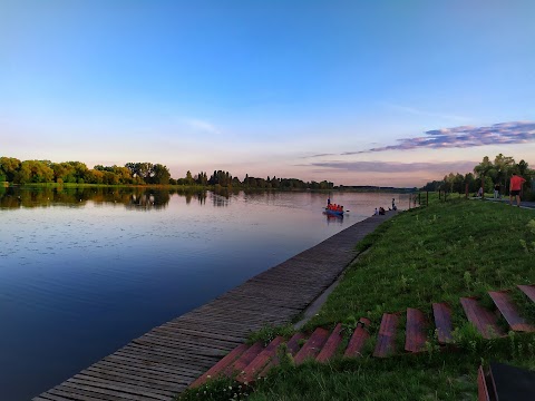 Річковий парк