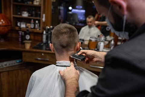 Frisor Barbershop Kyiv Dmytra Lutsenka