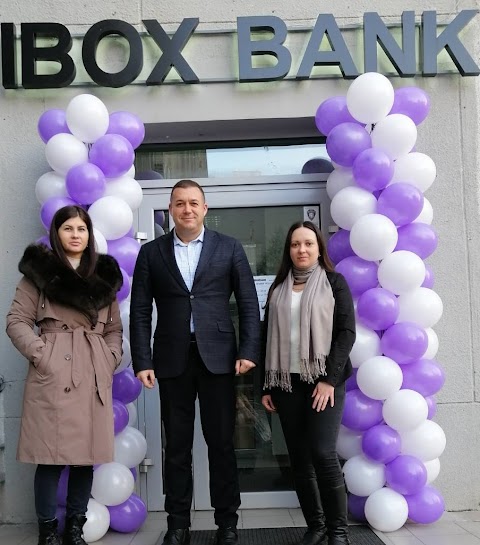 АТ "Айбокс Банк"