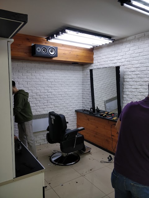 Gallery barbershop, чоловіча цирюльня