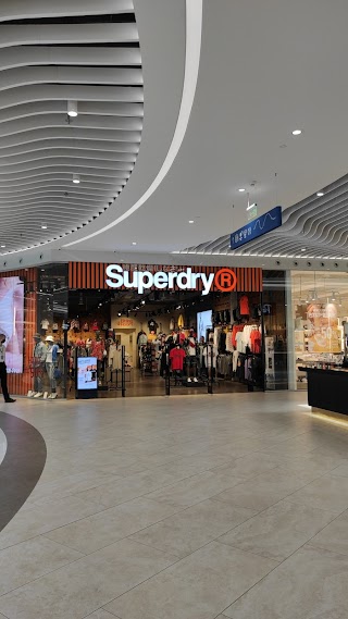 Superdry ®