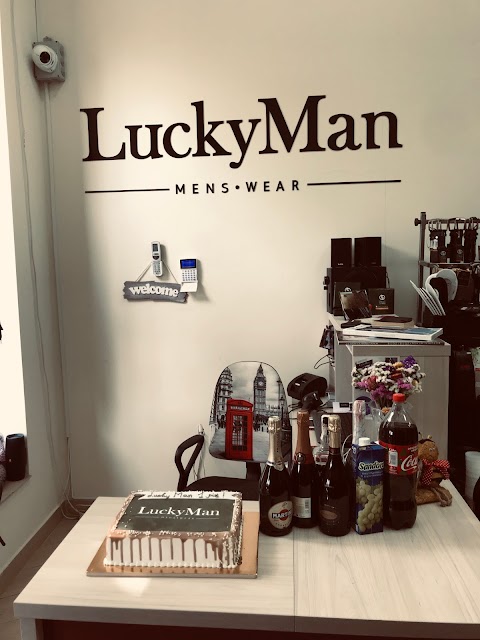 Магазин чоловічого одягу та взуття LuckyMan