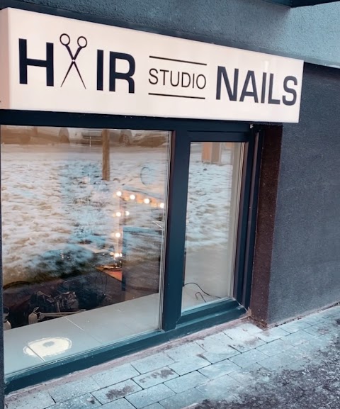 Hair studio nails