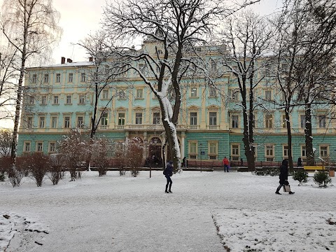 Економічний факультет ЧНУ