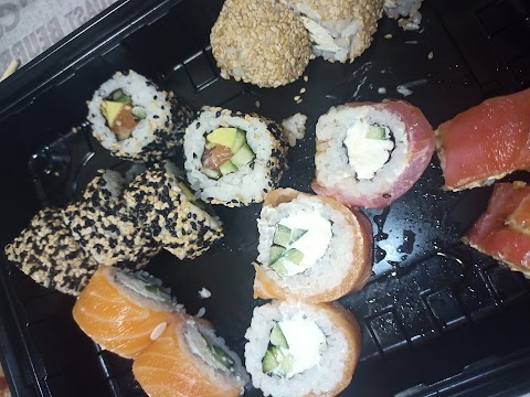 Оsama sushi Novoyavorivsk