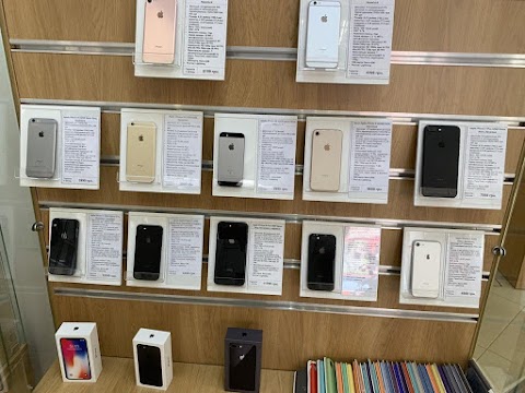 Premium iPhone Store