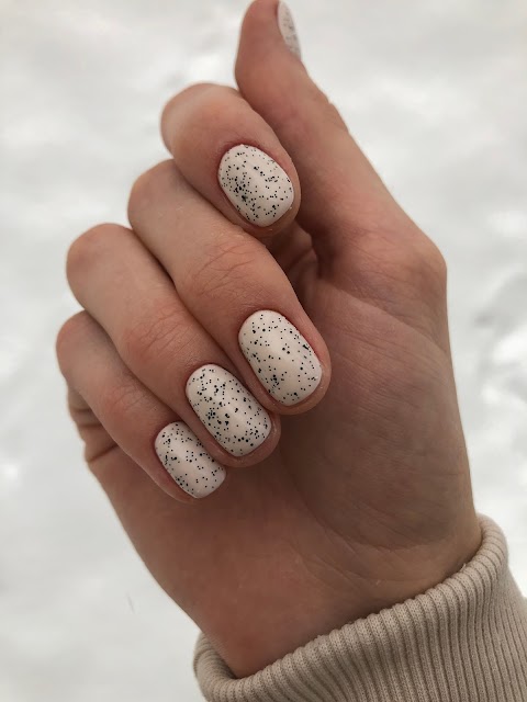 Nails and details