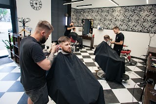 TBS TRUE BARBERSHOP - Барбершоп в центе Днепра с удобной парковкой, мужские стрижки, стрижка бороды