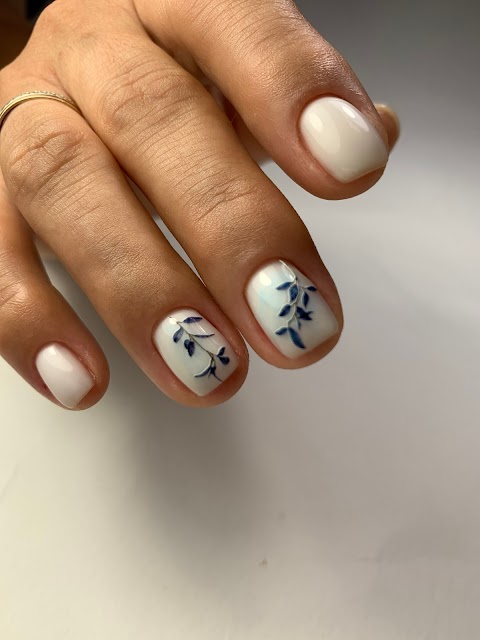 NAILS ART