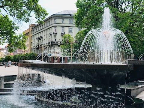 Фонтан на Вічевому майдані