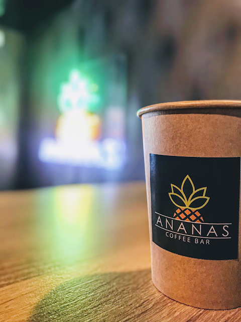 Ananas Coffee Bar