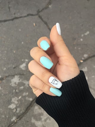 Экспресс маникюр и педикюр Nail Bar