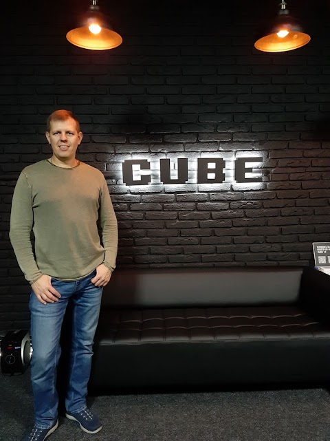 CUBE клуб виртуальной реальности