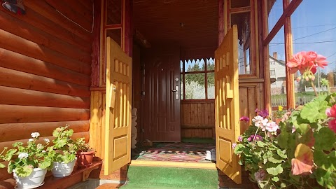 Romashka Guest House