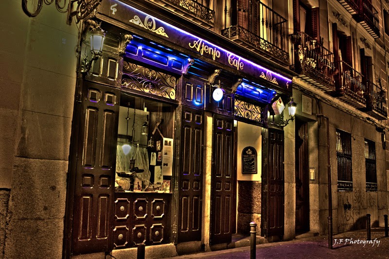 Foto de Café Ajenjo - Malasaña