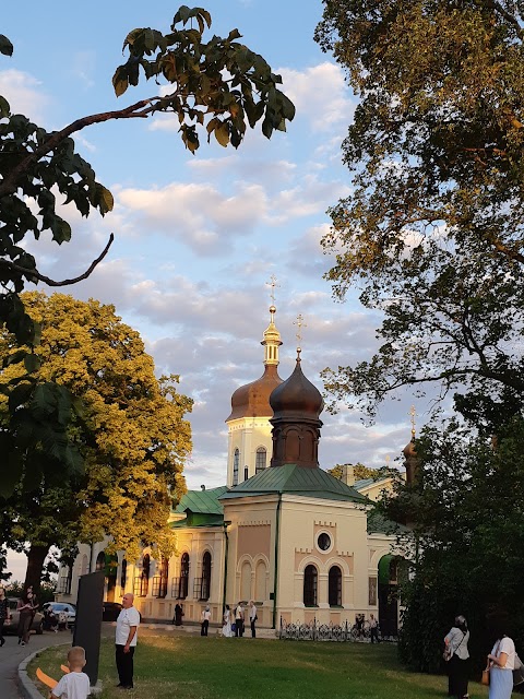 Свято-Троїцький Іонінський монастир Української Православної Церкви